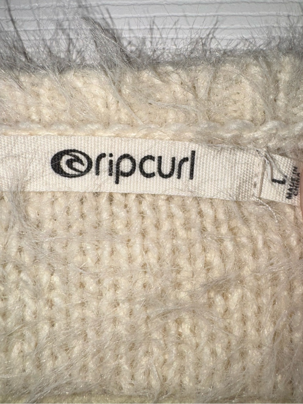 Rip Curl Fuzzy Wool Blend Striped Oversized Eyelash Knit Sweater Women’s Large - Picture 4 of 7